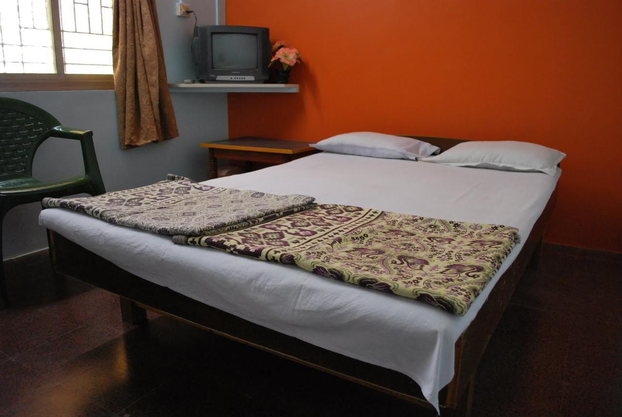 Hotel Anjali Lodge Малван Экстерьер фото